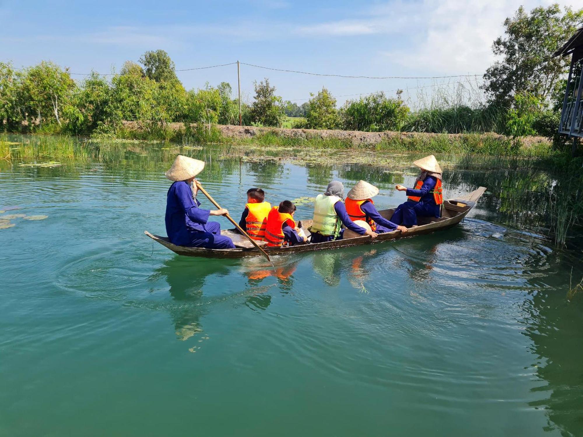 Viet Mekong Farmstay Tram Chim Екстер'єр фото